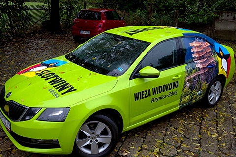 Reklama na samochodzie